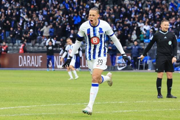 DEU, DFL, 2. FBL, Hertha BSC vs. Fortuna Duesseldorf, 21.01.2024, Berliner Olympiastadion, Berlin, DEU, DFL, 2. FBL, Hertha BSC vs. Fortuna Duesseldorf, im Bild 2:1 durch Derry Scherhant (Hertha BSC Berlin 39) DFL - regulations prohibit any use of Photographs as image sequences and or quasi-video Foto: Juergen Engler nordphoto GmbH
