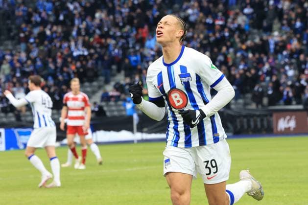 DEU, DFL, 2. FBL, Hertha BSC vs. Fortuna Duesseldorf, 21.01.2024, Berliner Olympiastadion, Berlin, DEU, DFL, 2. FBL, Hertha BSC vs. Fortuna Duesseldorf, im Bild 2:1 durch Derry Scherhant (Hertha BSC Berlin 39) DFL - regulations prohibit any use of Photographs as image sequences and or quasi-video Foto: Juergen Engler nordphoto GmbH