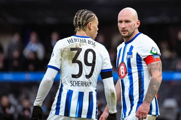 Fussball 2. Bundesliga, Hertha BSC - Fortuna Duesseldorf 21.01.2024, xdanx, Fussball 2. Bundesliga, Hertha BSC - Fortuna Duesseldorf, v.l. Derry Scherhant (Hertha BSC 39),Agustin Rogel (Hertha BSC 3) (DFL DFB REGULATIONS PROHIBIT ANY USE OF PHOTOGRAPHS as IMAGE SEQUENCES and or QUASI-VIDEO) Foto: Daniel Lakomski Mix1 Berlin Olympiastadion Berlin Berlin Deutschland (DE)