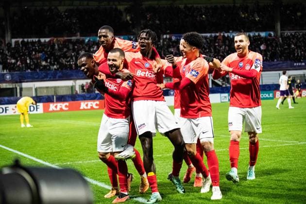 Joie des joueurs du FC Rouen aprÃ s le but de Omar Bezzekhami (FC Rouen) FOOTBALL : FC Rouen vs Toulouse FC - Coupe de France - 16e de Finale - 21 01 2024 BaptisteAutissier Panoramic 