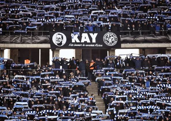 Fussball 2. Bundesliga, Hertha BSC - Fortuna Duesseldorf 21.01.2024, xdanx, Fussball 2. Bundesliga, Hertha BSC - Fortuna Duesseldorf, v.l. Ostkurve mit einem Banner KAY Für immer in unserer Kurve (DFL DFB REGULATIONS PROHIBIT ANY USE OF PHOTOGRAPHS as IMAGE SEQUENCES and or QUASI-VIDEO) Foto: Daniel Lakomski Mix1 Berlin Olympiastadion Berlin Berlin Deutschland (DE)