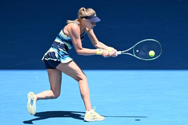Tennis 2024: Australian Open Day 9 January 22, 2024: DAYANA YASTREMSKA of Ukraine in action against 18th seed VICTORIA AZARENKA of Belarus on Rod Laver Arena in a Women s Singles 4th round match on day 9 of the 2024 Australian Open in Melbourne, Australia. Sydney Low Cal Media(Credit Image: Â Sydney Low Cal Sport Media) California USA EDITORIAL USE ONLY Copyright: xx ZUMA-20240122_faf_c04_004.jpg SydneyxLowx csmphotothree225826