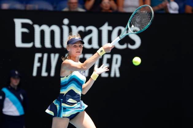 22nd January 2024; Melbourne Park, Melbourne, Victoria, Australia; Australian Open Tennis Championship Day 9; Dayana Yastremska UKR) in action during the round four singles match against Victoria Azarenka  ActionPlus12600600 NaFoto