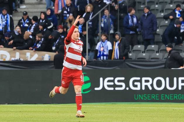 DEU, DFL, 2. FBL, Hertha BSC vs. Fortuna Duesseldorf, 21.01.2024, Berliner Olympiastadion, Berlin, DEU, DFL, 2. FBL, Hertha BSC vs. Fortuna Duesseldorf, im Bild nach dem 1: 1 durch Isak Bergmann Johannesson (Fortuna Duesseldorf 8) DFL - regulations prohibit any use of Photographs as image sequences and or quasi-video Foto: Juergen Engler nordphoto GmbH