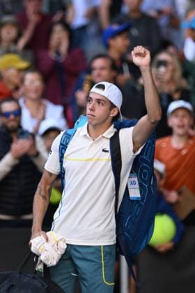 TENNIS AUSTRALIAN OPEN, Arthur Cazaux of France acknowledges the fans during his 4th round loss to Hubert Hurkacz of Poland on Day 9 of the 2024 Australian Open at Melbourne Park in Melbourne, Monday, January 22, 2024. ( NO ARCHIVING, EDITORIAL USE ONLY, NO USE IN BOOKS WITHOUT CONSENT MELBOURNE VICTORIA AUSTRALIA  Copyright: xLUKASxCOCHx 20240122001892168873