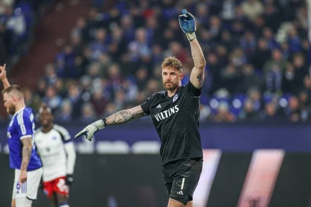 20.01.2024, Fussball, 2. Bundesliga, 18. Spieltag, Saison 2023 2024, FC Schalke 04 - Hamburger SV, Ralf Fährmann (FC Schalke 04) Gelsenkirchen Veltins Arena NRW Deutschland xRHR-FOTO TRx *** 20 01 2024, Football, 2 Bundesliga, Matchday 18, Season 2023 2024, FC Schalke 04 Hamburger SV, Ralf Fährmann FC Schalke 04 Gelsenkirchen Veltins Arena NRW Germany xRHR PHOTO TRx Copyright: RHR-FOTOx RHR-FOTO TR