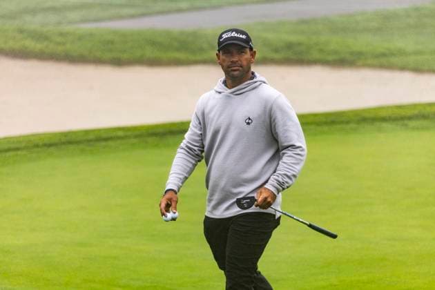 LA JOLLA, CA - JANUARY 22: Rafael Campos walk the South Course and take putts on the greens on the first practice day before this week™s PGA, Golf Herren Tour Farmer™s Insurance Open, at Torrey Pines Golf Course, Monday, January 22, 2024, in La Jolla, California. (Photo by Tony Ding Icon Sportswire) GOLF: JAN 22 PGA Farmers Insurance Open EDITORIAL USE ONLY Icon46520240122006