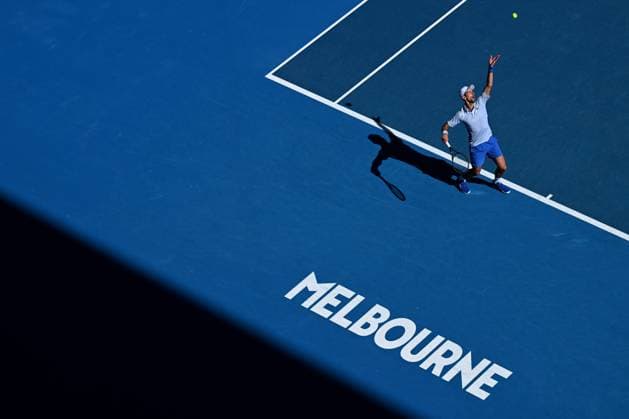 TENNIS AUSTRALIAN OPEN, Novak Djokovic of Serbia serves during his quarter final match against Taylor Fritz of the USA on Day 10 of the 2024 Australian Open at Melbourne Park in Melbourne, Tuesday, January 23, 2024. ( NO ARCHIVING, EDITORIAL USE ONLY, NO USE IN BOOKS WITHOUT CONSENT MELBOURNE VICTORIA AUSTRALIA  Copyright: xJAMESxROSSx 20240123001892530360