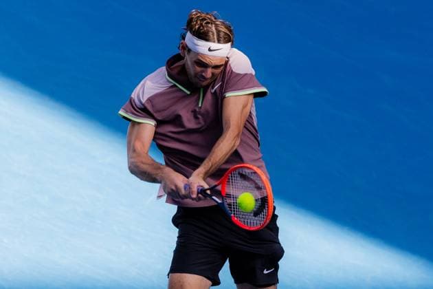 (240123) -- MELBOURNE, Jan. 23, 2024 -- Taylor Fritz competes during the men s singles quarterfinal match between Novak Djokovic of Serbia and Taylor Fritz of the United States at Australian Open tennis tournament in Melbourne, Australia, Jan. 23, 2024. (Photo by Xinhua) (SP)AUSTRALIA-MELBOURNE-TENNIS-AUSTRALIAN OPEN ChuxChen 