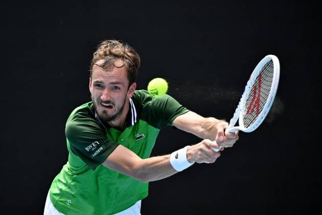 TENNIS AUSTRALIAN OPEN, Daniil Medvedev of Russia in action during his Quaterfinal match against Hubert Hurkacz of Poland on Day 11 of the 2024 Australian Open at Melbourne Park in Melbourne, Wednesday, January 24, 2024. ( NO ARCHIVING, EDITORIAL USE ONLY, NO USE IN BOOKS WITHOUT CONSENT MELBOURNE VICTORIA AUSTRALIA  Copyright: xJAMESxROSSx 20240124001892887898