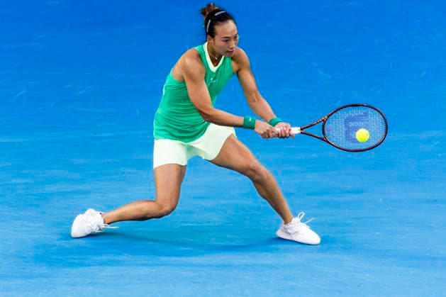 MELBOURNE, VIC - JANUARY 24: Qinwen Zheng of China in action during the Quarterfinals of the 2024 Australian Open on January 24 2024, at Melbourne Park in Melbourne, Australia. (Photo by Jason Heidrich Icon Sportswire) TENNIS: JAN 24 Australian Open EDITORIAL USE ONLY Icon240124163