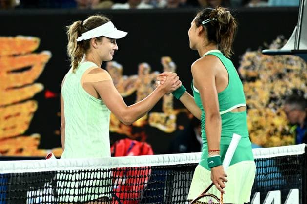 TENNIS AUSTRALIAN OPEN, Anna Kalinskaya of Russia congratulates Qinwen Zheng of China on her Womens Quarterfinal win on Day 11 of the 2024 Australian Open at Melbourne Park in Melbourne, Wednesday, January 24, 2024. ( NO ARCHIVING, EDITORIAL USE ONLY, NO USE IN BOOKS WITHOUT CONSENT MELBOURNE VICTORIA AUSTRALIA  Copyright: xJOELxCARRETTx 20240124001892973672