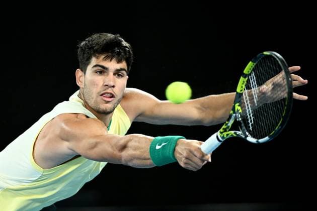 TENNIS AUSTRALIAN OPEN, Carlos Alcaraz of Spain in action during his Mens Quarterfinal match against Alexander Zverev of Germany on Day 11 of the 2024 Australian Open at Melbourne Park in Melbourne, Wednesday, January 24, 2024. ( NO ARCHIVING, EDITORIAL USE ONLY, NO USE IN BOOKS WITHOUT CONSENT MELBOURNE VICTORIA AUSTRALIA  Copyright: xJOELxCARRETTx 20240124001892982837