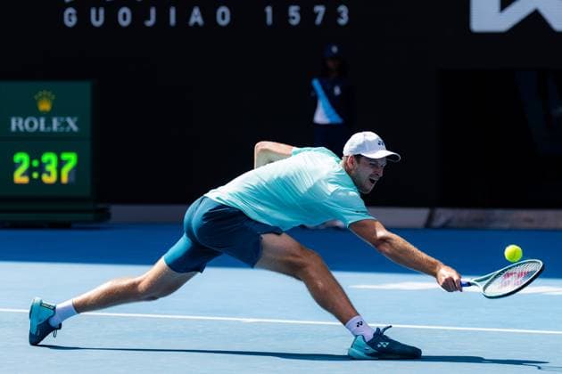 (240124) -- MELBOURNE, Jan. 24, 2024 -- Hubert Hurkacz competes during the men s singles quarterfinal between Daniil Medvedev of Russia and Hubert Hurkacz of Poland at Australian Open tennis tournament in Melbourne, Australia, Jan. 24, 2024. (Photo by Xinhua) (SP)AUSTRALIA-MELBOURNE-TENNIS-AUSTRALIAN OPEN ChuxChen 