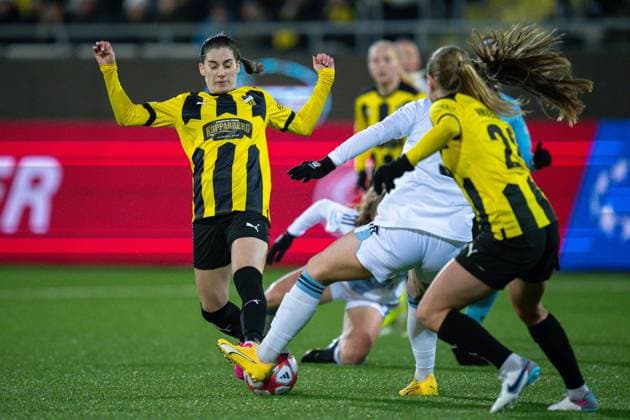 240124 Clarissa Larisey of Häcken during the UEFA Women s Champions League football match between Häcken and Paris FC on January 24, 2024 in Gothenburg. Photo: Mathias Bergeld BILDBYRAN kod MB MB0841 fotboll football soccer fotball champions league häcken paris fc dam bbeng women kvinner womens champions league bbauto Copyright: MATHIASxBERGELD BB240124MB033