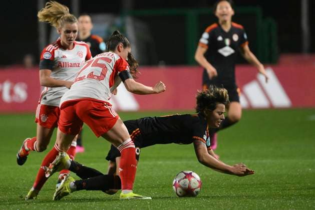 Sarah Zadrazil of Bayern Munchen and Valentina Giacinti of AS Roma compete for the ball during the Women Champions League group stage C match between AS Roma and Bayern Munchen at tre fontane stadium, Rome (Italy), January 24th, 2023. andreaxstaccioli