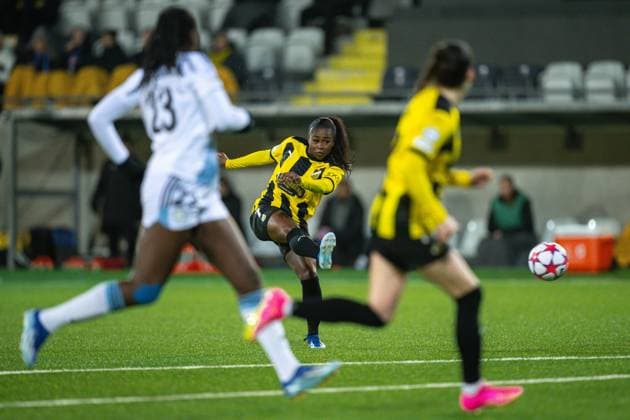 240124 Monica Jusu Bah of Häcken during the UEFA Women s Champions League football match between Häcken and Paris FC on January 24, 2024 in Gothenburg. Photo: Mathias Bergeld BILDBYRAN kod MB MB0841 fotboll, football, soccer, fotball,champions league,häcken,pari Copyright: MATHIASxBERGELD BB240124MB090