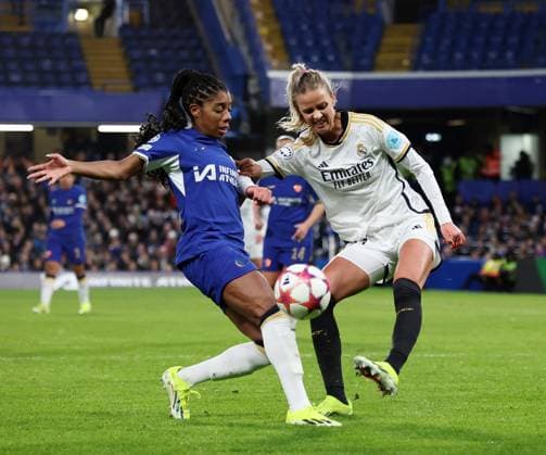 London, England, 24th January 2024. Ashley Lawrence of Chelsea with Caroline Moller of Real Madrid during the UEFA Women s Champions League match at Stamford Bridge, London. Picture credit should read: David Klein Sportimage EDITORIAL USE ONLY. No use with unauthorised audio, video, data, fixture lists, club league logos or live services. Online in-match use limited to 120 images, no video emulation. No use in betting, games or single club league player publications. SPI-2891-0004