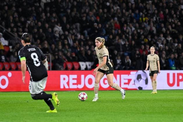 Paulina Dudek ( 4 - PSG ) during the WCL match between PSG and Ajax at Parc des Princes on January 24, 2024 in Paris, France. ( Photo by federico pestellini panoramic ) - FOOTBALL : PSG vs Ajax - Ligue des Champions Feminine - 24 01 2024 FedericoPestellini Panoramic 