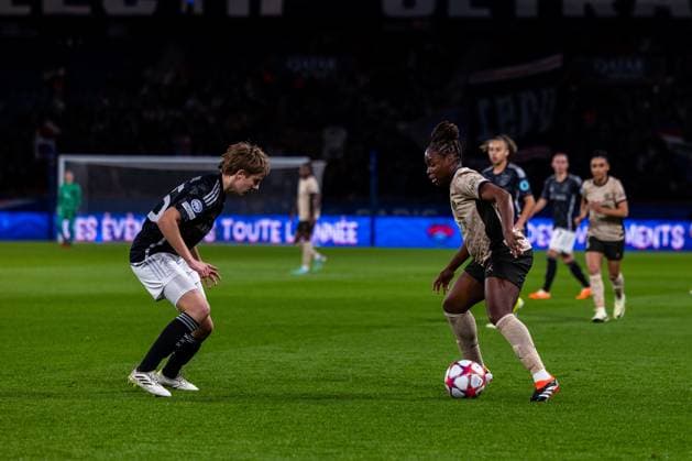 Sandy Baltimore (21 PSG) in action during the UEFA Women?s Champions League game between Paris Saint Germain and Ajax Amsterdam at Parc des Princes in Paris, France. (Pauline FIGUET SPP) Copyright: xPaulinexFIGUETx xSPPx spp-en-PaFiSp-PF_PSGvAJAX049