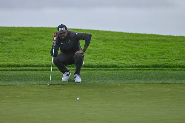 January 24, 2024: Sahith Theegala lines up a putt on the 14th hole during the first round of the Farmers Insurance Open at Torrey Pines North in San Diego, California. CSM San Diego USA - ZUMAc04_ 20240124_zma_c04_071 Copyright: xJustinxFinex
