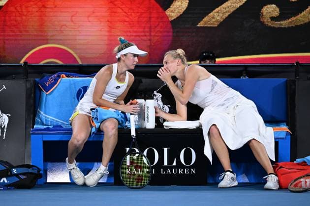 TENNIS AUSTRALIAN OPEN, Storm Hunter (left) of Australia and Katerina Siniakova of Czech Republic during their Women?s Doubles semifinal against Su-Wei Hsieh of Chinese Taipei and Elise Mertens of Belgium on Day 12 of the 2024 Australian Open at Melbourne Park in Melbourne, Thursday, January 25, 2024. ( NO ARCHIVING, EDITORIAL USE ONLY, NO USE IN BOOKS WITHOUT CONSENT MELBOURNE VICTORIA AUSTRALIA  Copyright: xJAMESxROSSx 20240125001893325688