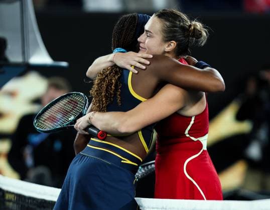 (240125) -- MELBOURNE, Jan. 25, 2024 -- Aryna Sabalenka (R) of Belarus greets Coco Gauff of the United States after the women s singles semifinal at Australian Open tennis tournament in Melbourne, Australia, Jan. 25, 2024. ) (SP)AUSTRALIA-MELBOURNE-TENNIS-AUSTRALIAN OPEN-SEMIFINALS MaxPing 