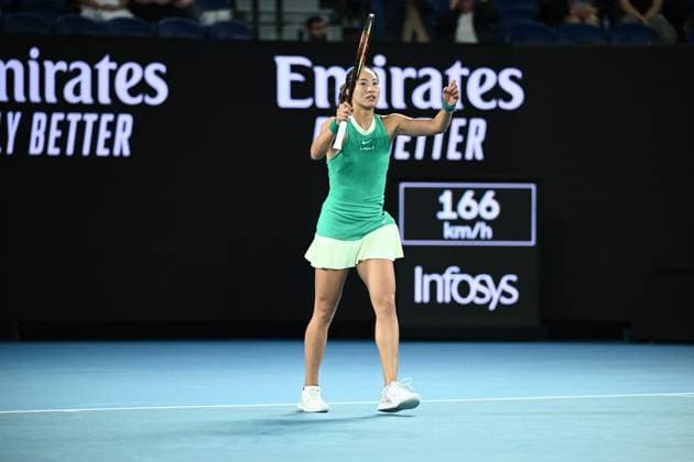 TENNIS AUSTRALIAN OPEN, Qinwen Zheng of China celebrates match point during her Women?s Singles semifinal win over Dayana Yastremska of Ukraine on Day 12 of the 2024 Australian Open at Melbourne Park in Melbourne, Thursday, January 25, 2024. ( NO ARCHIVING, EDITORIAL USE ONLY, NO USE IN BOOKS WITHOUT CONSENT MELBOURNE VICTORIA AUSTRALIA  Copyright: xJOELxCARRETTx 20240125001893446880