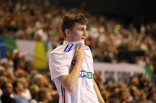 Foto : skeptische Miene bei ... Bence IMRE (Ungarn) Handball Europameisterschaft, Hauptrunde in Köln , am Mi. 24.01.2024 Frankreich - Ungarn 35 32 Claus Bergmann