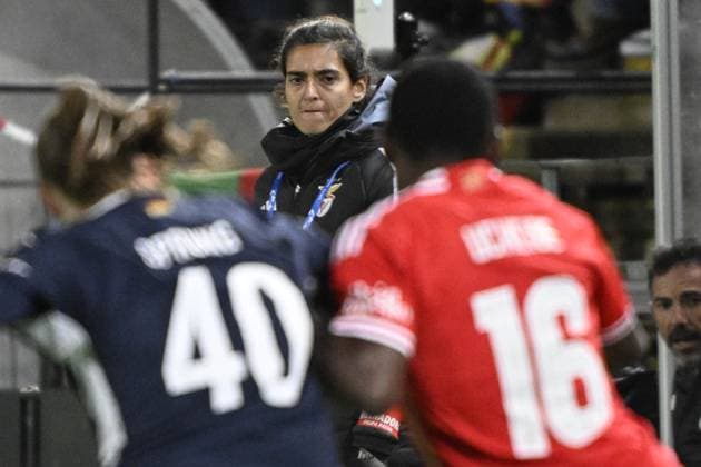 MALMÖ, SVERIGE 20240125 Benficas tränare Filipa Patao under torsdagens Champions League gruppspelsmatch i fotboll mellan FC Rosengard och SL Benfica pa Malmö IP. MALMÖ SVERIGE x50090x