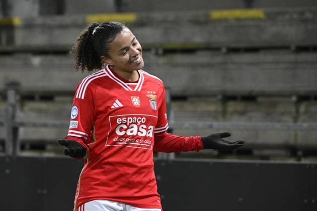 MALMÖ, SVERIGE 20240125 Benficas Marie Alidou gör 2-1 under torsdagens Champions League gruppspelsmatch i fotboll mellan FC Rosengard och SL Benfica pa Malmö IP. MALMÖ SVERIGE x50090x