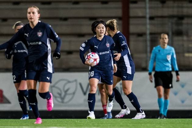 240125 Mai Kadowaki of FC Rosengard celebrates after 2-2 during the UEFA Women s Champions League football match between FC Rosengard and Benfica on January 25, 2024 in Malmö. Photo: Petter Arvidson BILDBYRAN kod PA PA0740 fotboll football soccer fotball champions league fc rosengard benfica dam bbeng jubel Copyright: PETTERxARVIDSON BB240125PA228