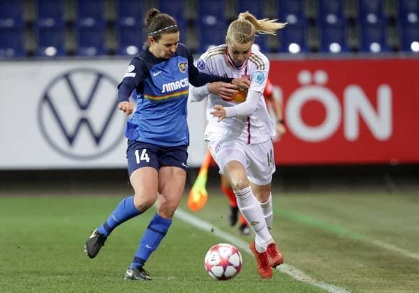 WOMEN SOCCER - UEFA CL, St.Poelten vs Lyon SANKT POELTEN,AUSTRIA,25.JAN.24 - WOMEN SOCCER - UEFA Women s Champions League, group stage, SKN Sankt Poelten vs Olympique Lyonnais. Image shows Alexandra Biroova (St.Poelten) and Ada Hegerberg (Lyon).  GEPAxpictures xWalterxLuger