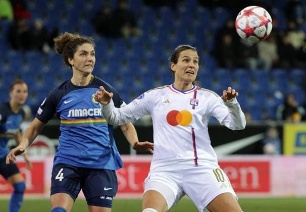 WOMEN SOCCER - UEFA CL, St.Poelten vs Lyon SANKT POELTEN,AUSTRIA,25.JAN.24 - WOMEN SOCCER - UEFA Women s Champions League, group stage, SKN Sankt Poelten vs Olympique Lyonnais. Image shows Leonarda Balog (St.Poelten) and Dzsenifer Marozsan (Lyon).  GEPAxpictures xWalterxLuger