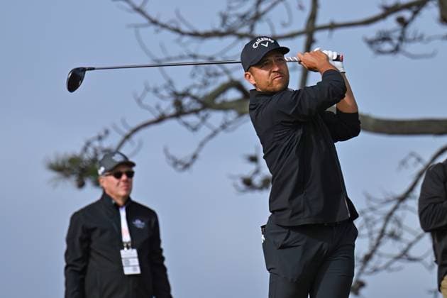 January 25, 2024: Xander Schauffele watches his drive on the 11th hole during the second round of the Farmers Insurance Open at Torrey Pines North in San Diego, California. CSM San Diego USA - ZUMAc04_ 20240125_zma_c04_004 Copyright: xJustinxFinex