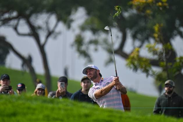 January 25, 2024: Max Homa watches his shot on the 11th hole during the second round of the Farmers Insurance Open at Torrey Pines North in San Diego, California. CSM San Diego USA - ZUMAc04_ 20240125_zma_c04_011 Copyright: xJustinxFinex