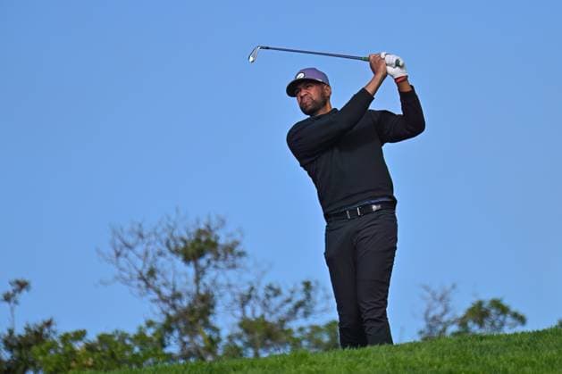 January 25, 2024: San Diego, California, USA: Tony Finau watches his drive on the 15th hole during the second round of the Farmers Insurance Open at Torrey Pines North in San Diego, California. San Diego USA - ZUMAc04_ 20240125_zma_c04_020 Copyright: xJustinxFinex