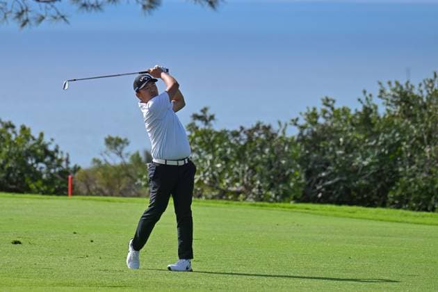 January 25, 2024: Kevin Yu watches his ball after a fairway shot on the 17th hole during the second round of the Farmers Insurance Open at Torrey Pines South in San Diego, California. CSM San Diego USA - ZUMAc04_ 20240125_zma_c04_039 Copyright: xJustinxFinex