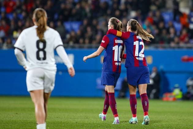 Barcelona, Spain, 25th January 2024: Caroline Graham Hansen (10 FC Barcelona, Barca her goal with Patri Guijarro (12 FC Barcelona) during the UEFA Women s Champions League match between Barcelona and Eintracht Frankfurt at the Estadi Johan Cruyff in Barcelona, Spain (Alexander Canillas SPP) Copyright: xAlexanderxCanillasx xSPPx spp-en-AlCaSp-0V1A0768