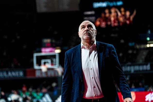 Pablo Laso (Bayern Muenchen, Headcoach) GER, FC Bayern München vs. 1. FC Union Berlin, Fussball, Bundesliga, 13. Spieltag, Spielzeit 2023 2024, 24.01.2024 GER, FC Bayern München vs. 1. FC Union Berlin, Fussball, Bundesliga, 13. Spieltag, Spielzeit 2023 2024, 24.01.2024 Muenchen Copyright: xEibner-Pressefoto JohannesxRittex EP_JRR