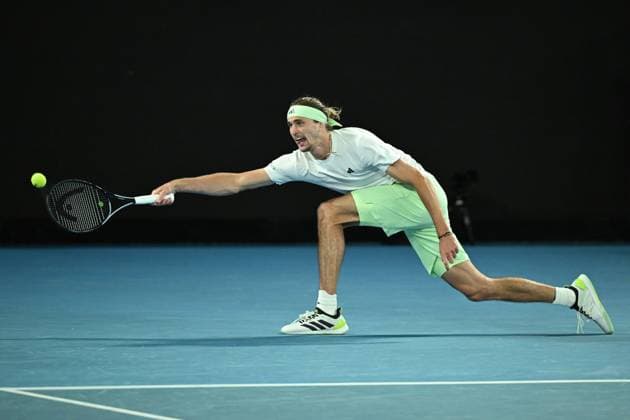 TENNIS AUSTRALIAN OPEN, Alexander Zverev of Germany in action during his Men?s semifinal against Daniil Medvedev of Russia on Day 13 of the 2024 Australian Open at Melbourne Park in Melbourne, Friday, January 26, 2024. ( NO ARCHIVING, EDITORIAL USE ONLY, NO USE IN BOOKS WITHOUT CONSENT MELBOURNE VICTORIA AUSTRALIA  Copyright: xJAMESxROSSx 20240126001893877489