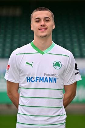 26.01.2024 - SpVgg Greuther Fürth ( Kleeblatt Spielvereinigung ) - 2. Fussball Bundesliga - Saison 2023 2024 - Fototermin Porträttermin Vorstellung Präsentation Pressetermin - - Einzelbild Einzelfoto Portrait Porträt Kopfbild - Leander Popp (20, SpVgg Greuther Fürth )
