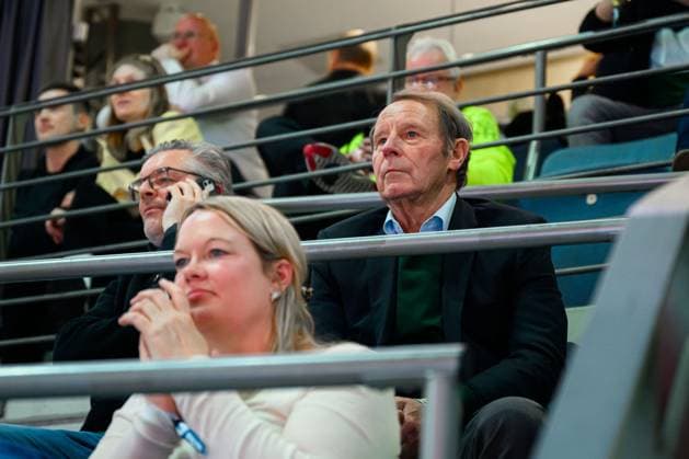 Sport Themen der Woche KW04 Sport Bilder des Tages Koeln, Deutschland: Handball EM 2024 - Halbfinale - Daenemark - Deutschland Berti Vogts zu Gast bei der EM Köln Lanxess Arena Deutschland *** Cologne, Germany European Handball Championship 2024 semi-final Denmark Germany Berti Vogts as guest at the European Championship Cologne Lanxess Arena Germany