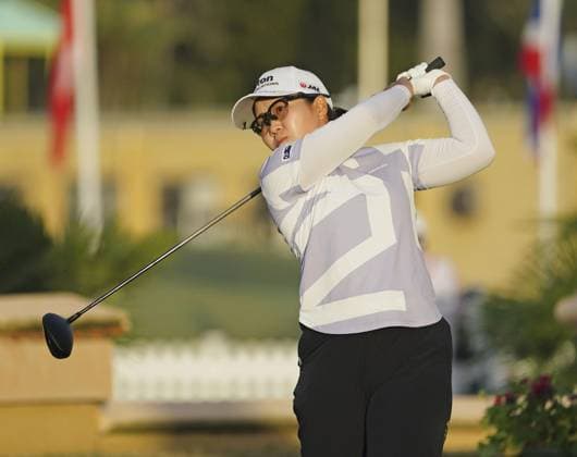 Golf: Drive On Championship Japan s Nasa Hataoka hits off the 10th tee during the second round of the U.S. LPGA, Golf Damen Tour s Drive On Championship at Bradenton Country Club in Bradenton, Florida, on Jan. 26, 2024.  A14AA0002384281P
