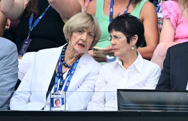 TENNIS AUSTRALIAN OPEN, Margaret Court (left) looks on during the Women?s Singles Final between Qinwen Zheng of China and Aryna Sabalenka of Belarus on Rod Laver Arena on Day 14 of the 2024 Australian Open at Melbourne Park in Melbourne, Thursday, January 25, 2024. ( NO ARCHIVING, EDITORIAL USE ONLY, NO USE IN BOOKS WITHOUT CONSENT MELBOURNE VICTORIA AUSTRALIA  Copyright: xJAMESxROSSx 20240127001894210779