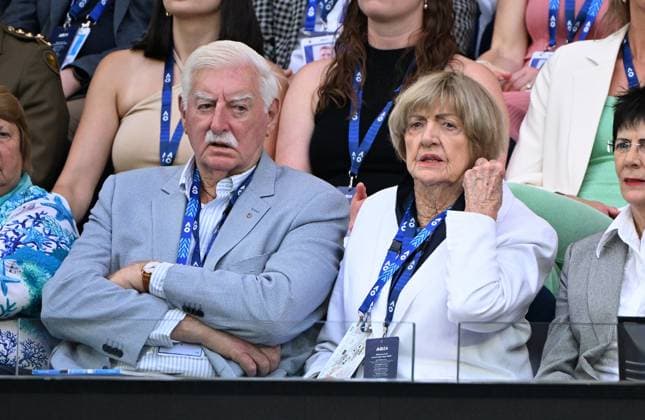 TENNIS AUSTRALIAN OPEN, Barrymore Court and Margaret Court look on during the Women?s Singles Final between Qinwen Zheng of China and Aryna Sabalenka of Belarus on Rod Laver Arena on Day 14 of the 2024 Australian Open at Melbourne Park in Melbourne, Thursday, January 25, 2024. ( NO ARCHIVING, EDITORIAL USE ONLY, NO USE IN BOOKS WITHOUT CONSENT MELBOURNE VICTORIA AUSTRALIA  Copyright: xJAMESxROSSx 20240127001894213306