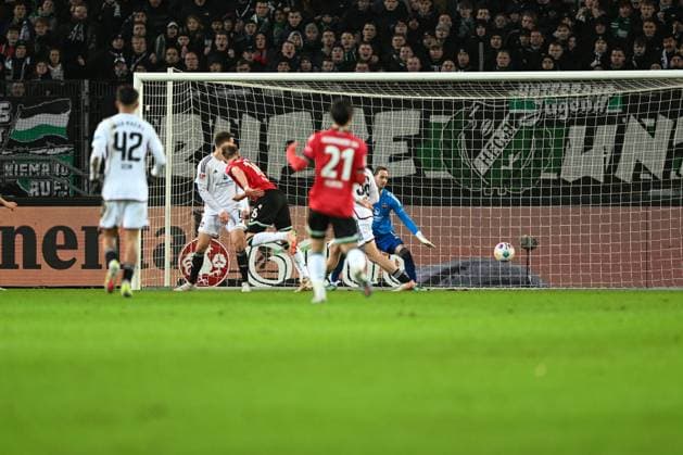 2. Bundesliga - Hannover 06 - 1. FC Nürnberg am 26.01.2024 in der HDI Arena in Hannover Tor zum 2:0. Torschuetze Torschütze Havard Nielsen (Hannover 96) mit dem Treffer zum 2:0.