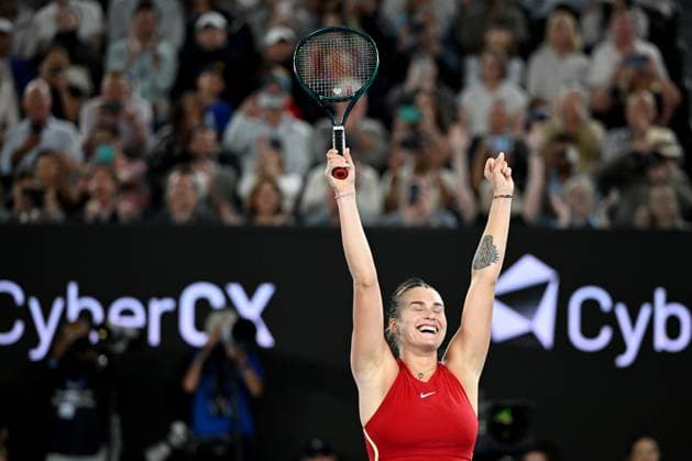 Sport Themen der Woche KW04 TENNIS AUSTRALIAN OPEN, Aryna Sabalenka of Belarus celebrates match point during her Women?s Singles Final win over Qinwen Zheng of China on Rod Laver Arena on Day 14 of the 2024 Australian Open at Melbourne Park in Melbourne, Thursday, January 25, 2024. ( NO ARCHIVING, EDITORIAL USE ONLY, NO USE IN BOOKS WITHOUT CONSENT MELBOURNE VICTORIA AUSTRALIA  Copyright: xJOELxCARRETTx 20240127001894230904