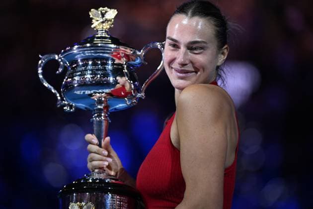 TENNIS AUSTRALIAN OPEN, Aryna Sabalenka of Belarus poses with the Daphne Akhurst Memorial Trophy following her Women?s Singles Final win over Qinwen Zheng of China on Rod Laver Arena on Day 14 of the 2024 Australian Open at Melbourne Park in Melbourne, Thursday, January 25, 2024. ( NO ARCHIVING, EDITORIAL USE ONLY, NO USE IN BOOKS WITHOUT CONSENT MELBOURNE VICTORIA AUSTRALIA  Copyright: xJOELxCARRETTx 20240127001894246218