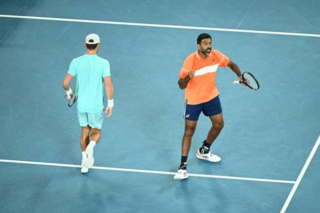 TENNIS AUSTRALIAN OPEN, Matthew Ebden (left) of Australia and Rohan Bopanna (right) of India in action during their Men?s Doubles final against Simone Bolelli and Andrea Vavassori of Italy on Rod Laver Arena on Day 14 of the 2024 Australian Open at Melbourne Park in Melbourne, Thursday, January 25, 2024. ( NO ARCHIVING, EDITORIAL USE ONLY, NO USE IN BOOKS WITHOUT CONSENT MELBOURNE VICTORIA AUSTRALIA  Copyright: xJAMESxROSSx 20240127001894260862